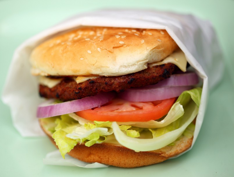 Cheeseburger With Lettuce, Tomato and Onion