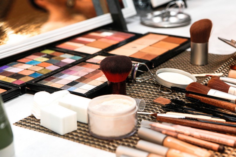 Aveda eye makeup tools