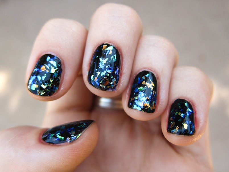 15 Diy Nail Art Stencil Patterns Dailybeautyhack Black Colorful Shattered Gl Nails