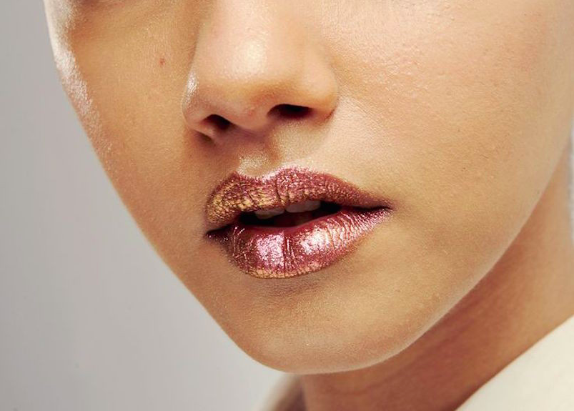 metallic pink lipstick