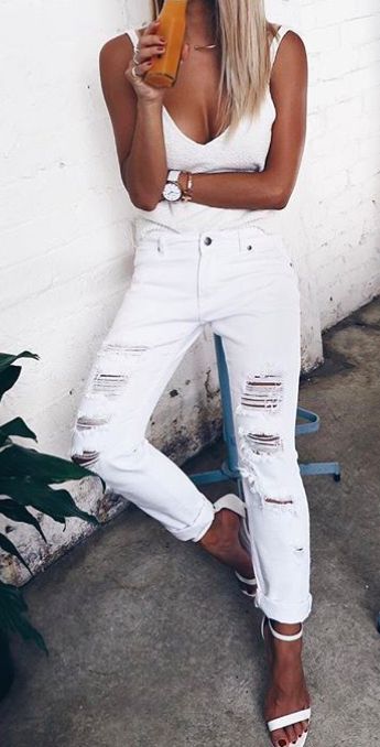 monochromatic-white