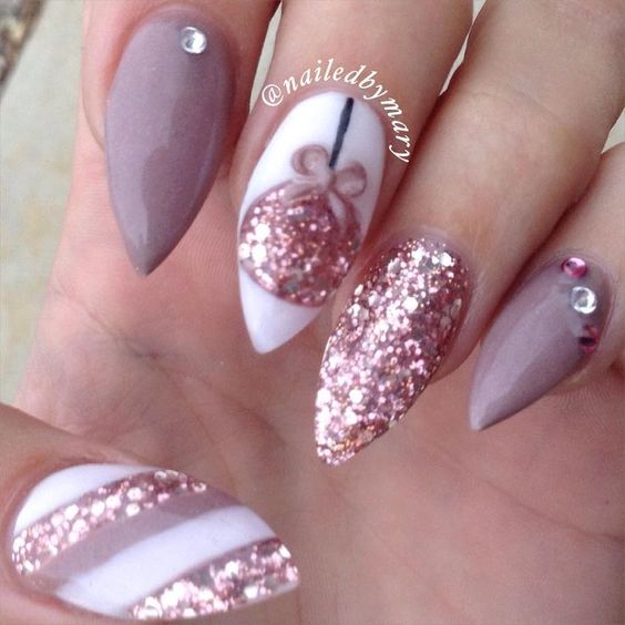 ornament accent nail